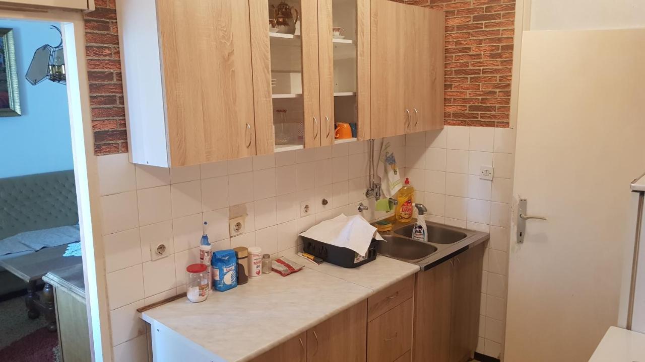 Baston Rent Apartment พอดโกริกา ภายนอก รูปภาพ